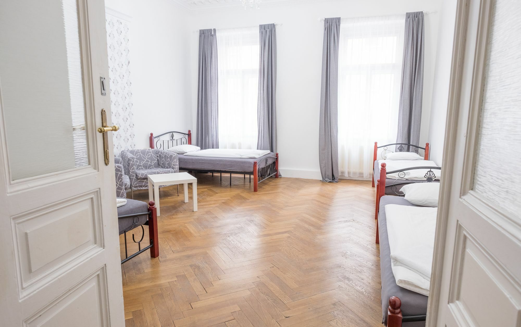 Apartments Resslova By The Dancing House Praga Esterno foto